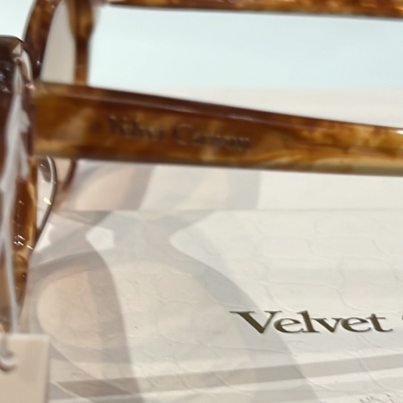 Velvet Canyon Femme Chat Glasses - Picture 5 of 7